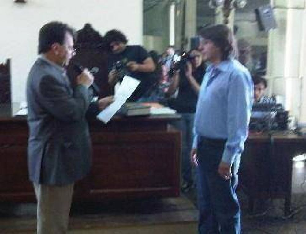 Silvio Martini jur� como concejal