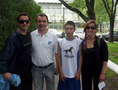 JUEGOS B.A. 2010: BRAGADO SE DESTACA EN FUTBOL Y HANDBALL