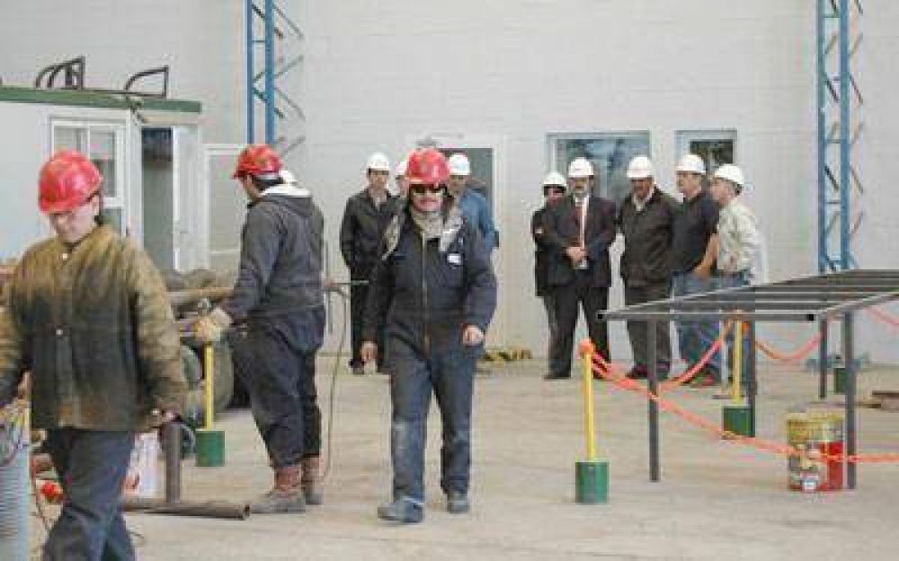 Crean consorcio para desarrollo del Parque Industrial de Caleta