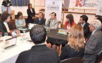 Directores de Juventud del pa�s se reunieron en Santiago