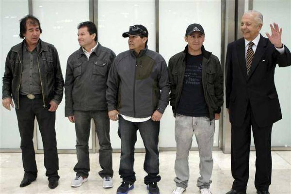 Muchos de los mineros, hartos de la fama y el acoso