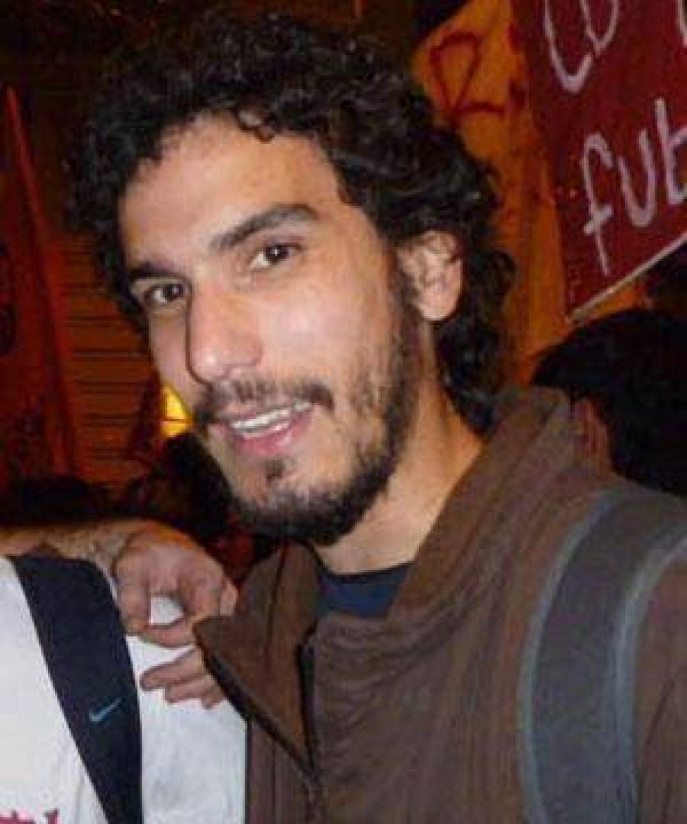 Una multitud le da el �ltimo adi�s al joven militante del PO Mariano Ferreyra