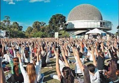 Meditaci�n Simult�nea, a la voz de Ommmmm