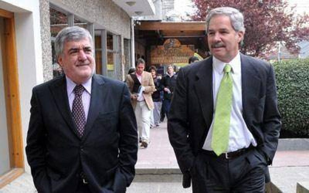 Das Neves y Sol�, juntos en campa�a