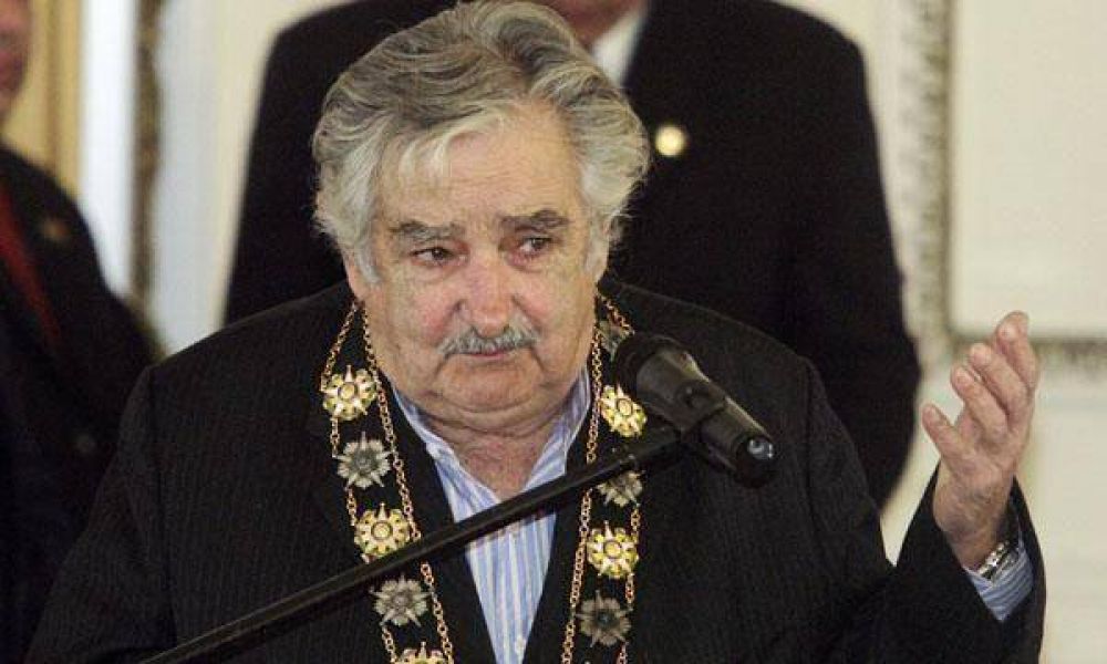 Mujica: "La prensa es un mal absolutamente necesario"