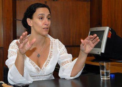 Sugestivo silencio de Michetti y Pe�a sobre el impuestazo