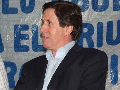 LAN�S: Pampuro se baj� a �ltimo momento del acto de D�az P�rez