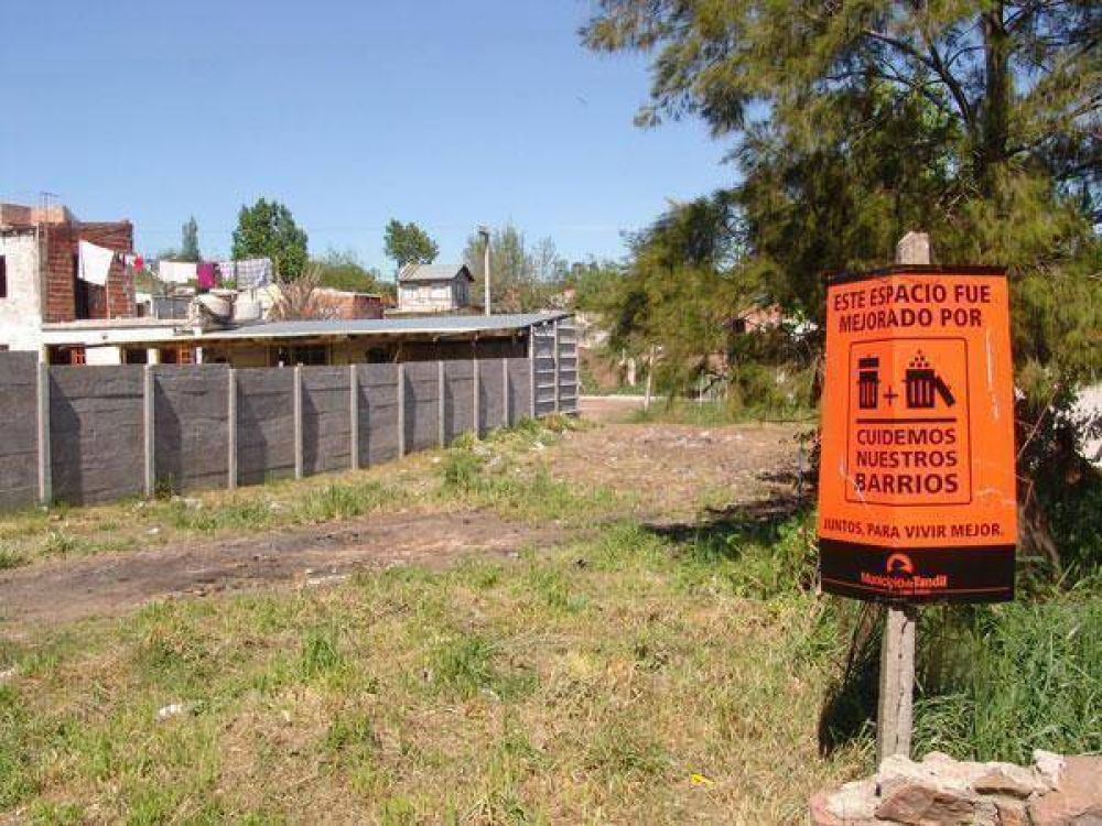 M�s de medio centenar de basurales y bald�os limpiados con el programa �Cuidemos nuestros barrios�