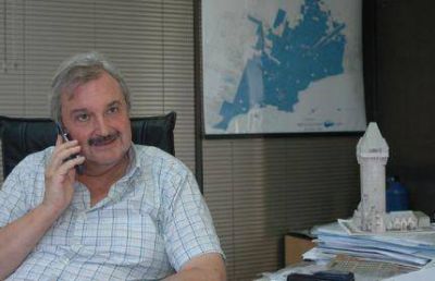 Dell Olio afirm� que tiene un Plan Director �para cambiar Obras Sanitarias tras 30 a�os de atraso�