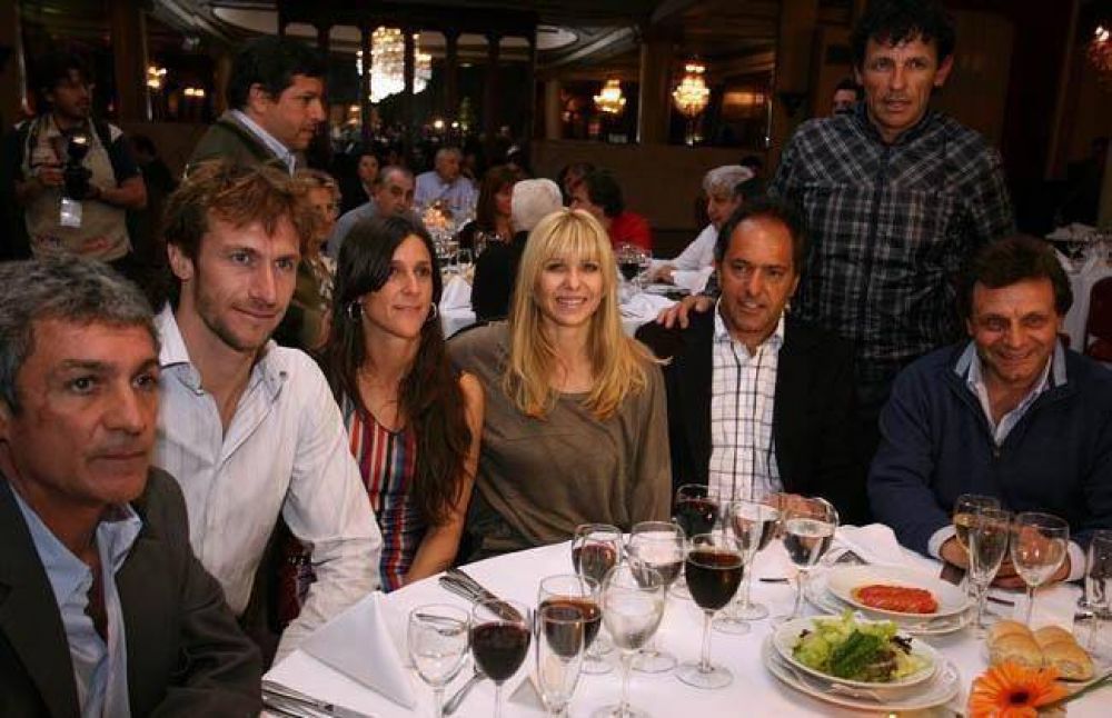 �Apoyamos la iniciativa de descentralizaci�n�