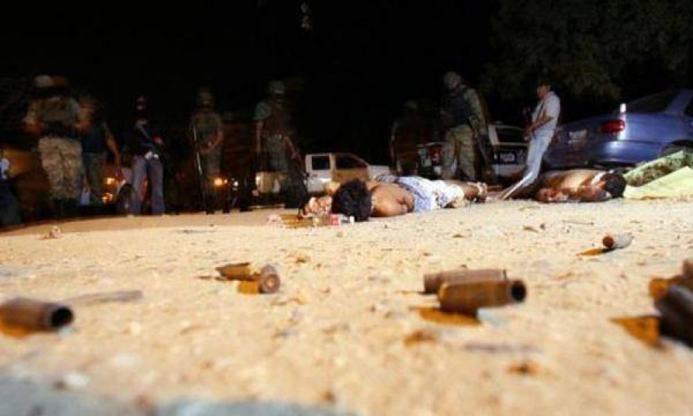 Narcos sin control en M�xico: asesinan a otros 13 j�venes
