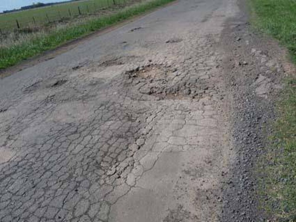 Acceso a Pinz�n Reclamo de todo un pueblo