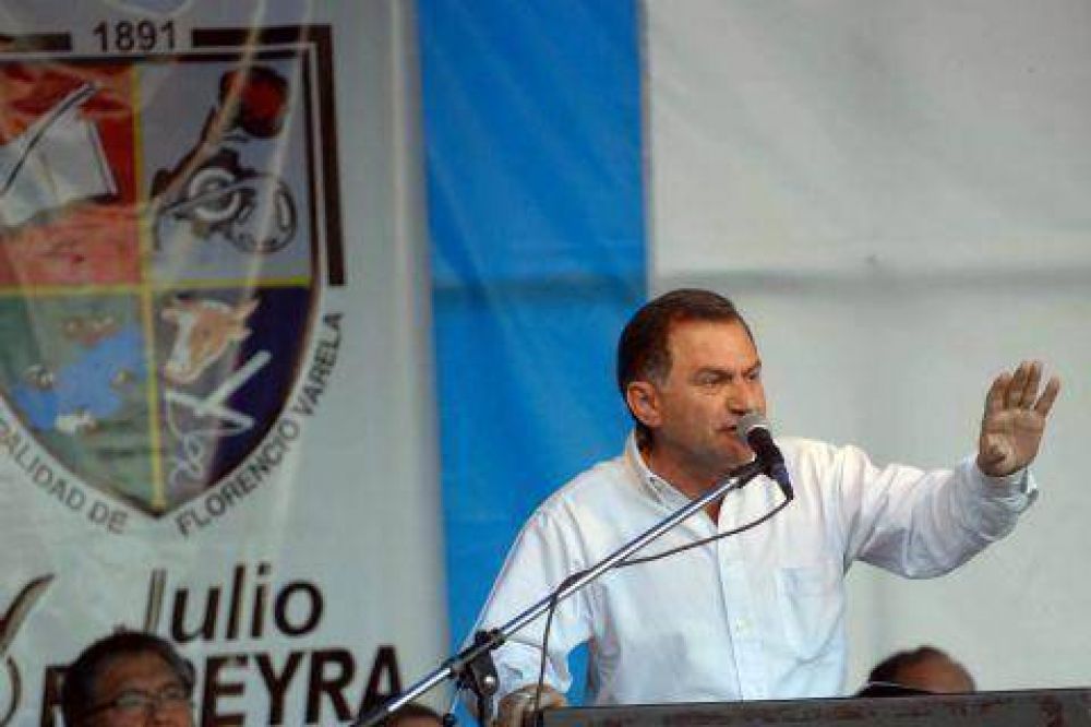 El intendente de Florencio Varela neg� tener vinculaciones con Cristian Favale
