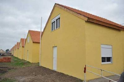 Entregan 20 viviendas de los barrios Luz y Fuerza y Bancario III