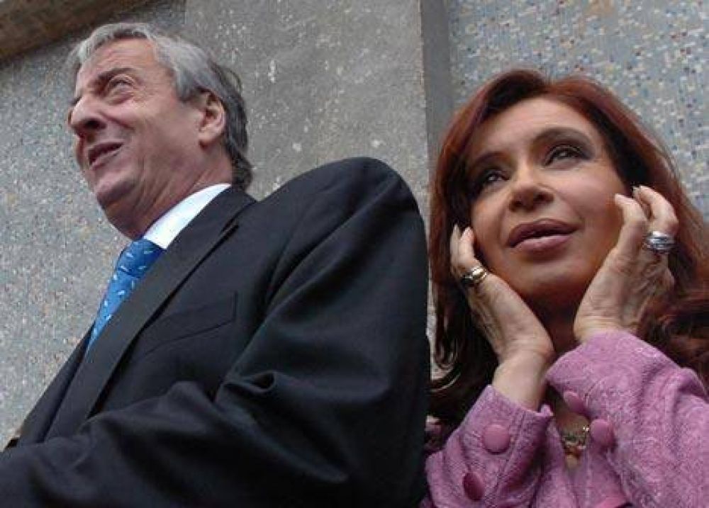 Con los acusados en la Justicia, el Gobierno prefiere el silencio