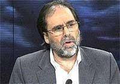 Debat� y critiqu� pol�ticas p�blicas de Macri y la respuesta fue una denuncia chatarra