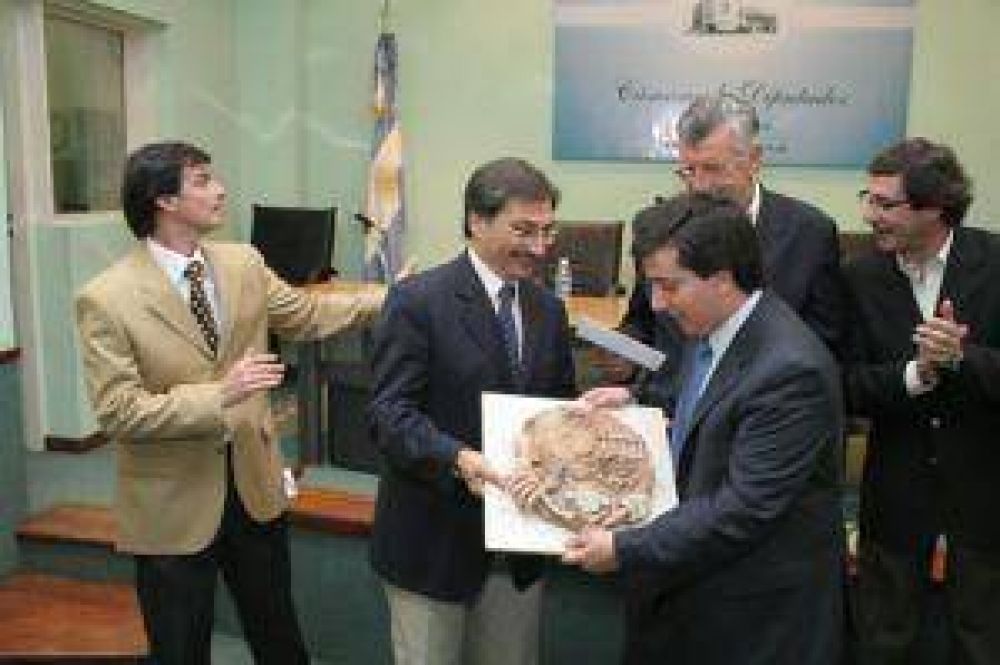 Premio: Apostando por el saber y el conocimiento