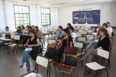 Se capacit� a m�s de 500 docentes de la provincia 
