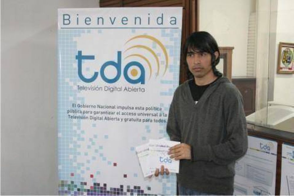 Plan �Argentina Conectada�  El Municipio brinda informaci�n a interesados en acceder a la TV Digital