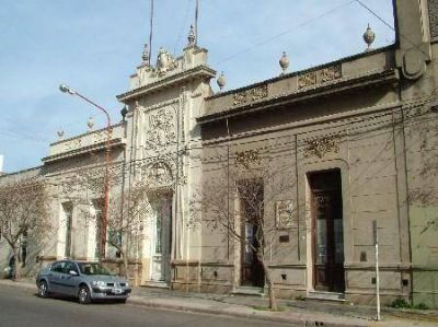 �Una luz a favor de la Alianza Francesa?