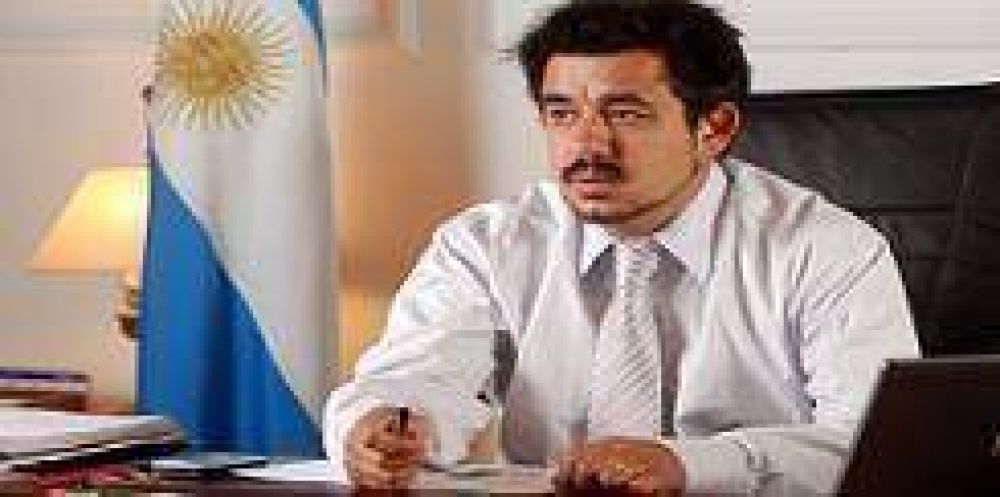 Arl�a: 'perdimos al hombre que nos devolvi� la dignidad"