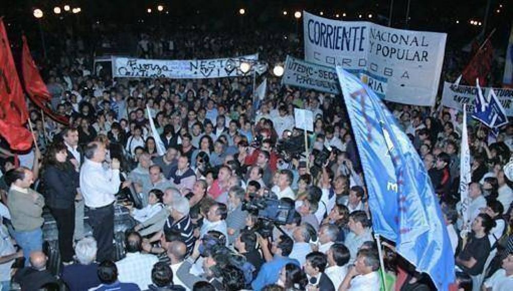 El kirchnerismo cordob�s rindi� homenaje