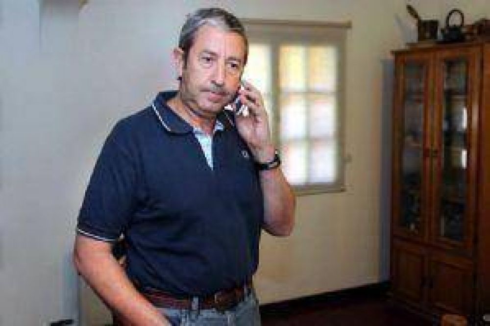 Cobos no quiere ni pensar en una licencia presidencial