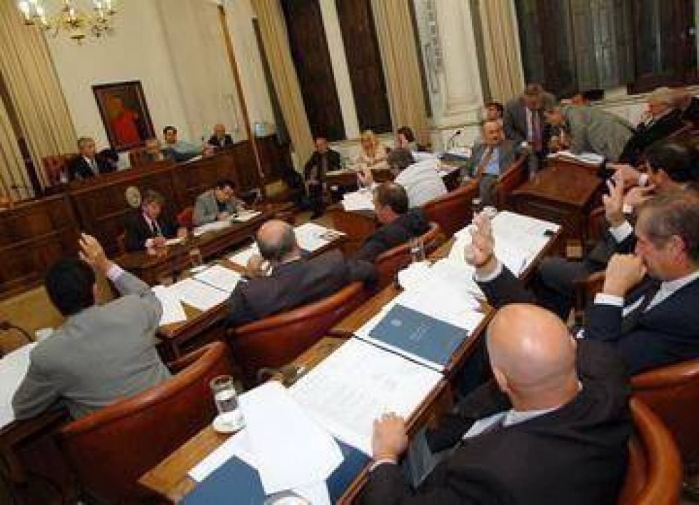 El Senado aprob� el desendeudamiento 