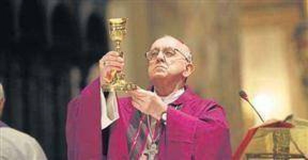 Bergoglio llam a deponer antagonismos y banderas