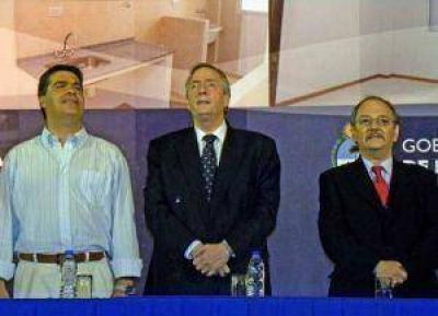 Capitanich manifest� su profundo dolor valorando el camino de lucha y conquista del ex presidente