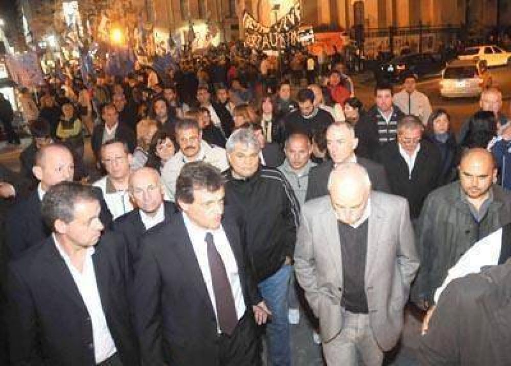 Dirigentes pol�ticos marplatenses expresaron su consternaci�n