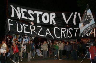 Mil quinientas personas se movilizaron ante la Municipalidad