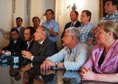 Barrionuevo manifest� que N�stor Kirchner fue �un l�der de la sociedad�
