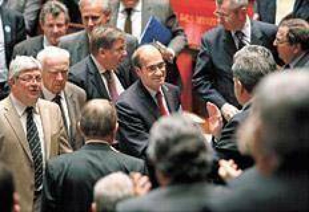 Luz verde definitiva a la reforma de Sarko