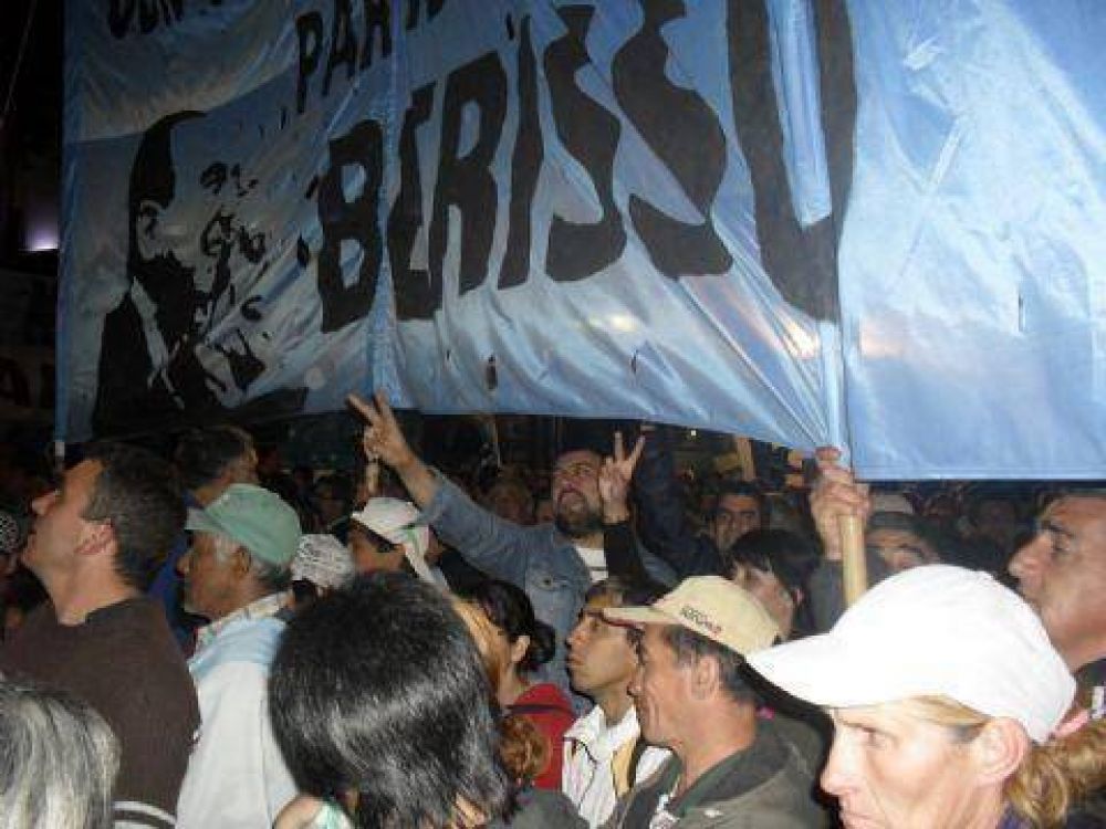 Adi�s a N�stor Kirchner Una multitud de berissenses se moviliz� para honrar a su l�der