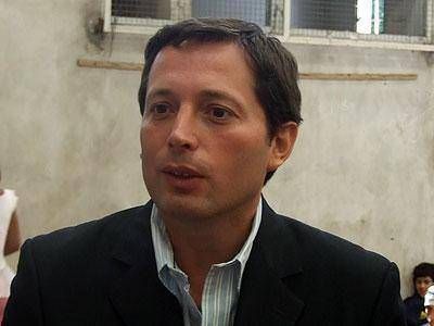  ECHEVERR�A | LA MUERTE DE KIRCHNER Gray: �Nos deja un proyecto de pa�s que podremos dimensionar con el tiempo�