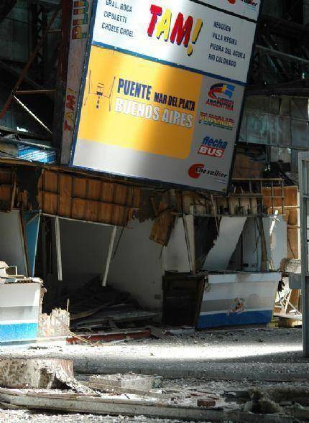 La Vieja Terminal, �sede� de un foco infeccioso que las autoridades no quieren ver�