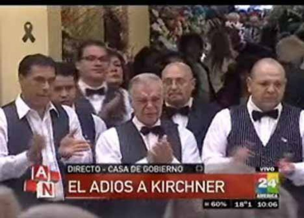El homenaje de los mozos, uno de los momentos m�s emotivos