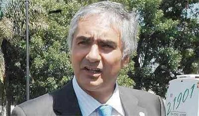Montoya mand� a los empresarios de la Costa a ponerse pantalones largos