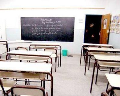 AMET analiza si va al paro junto a docentes de Agmer
