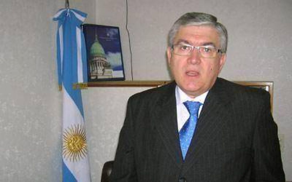 Pais brind� su respeto a Kirchner