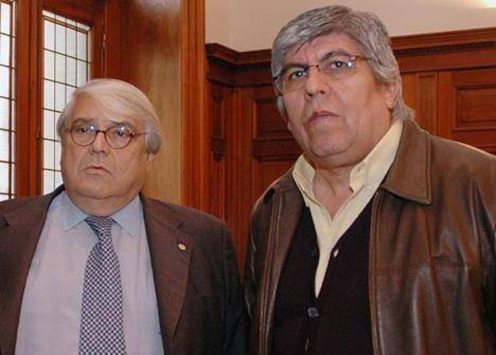 M�ndez niega pacto con Moyano sobre ganancias pero espera una tregua