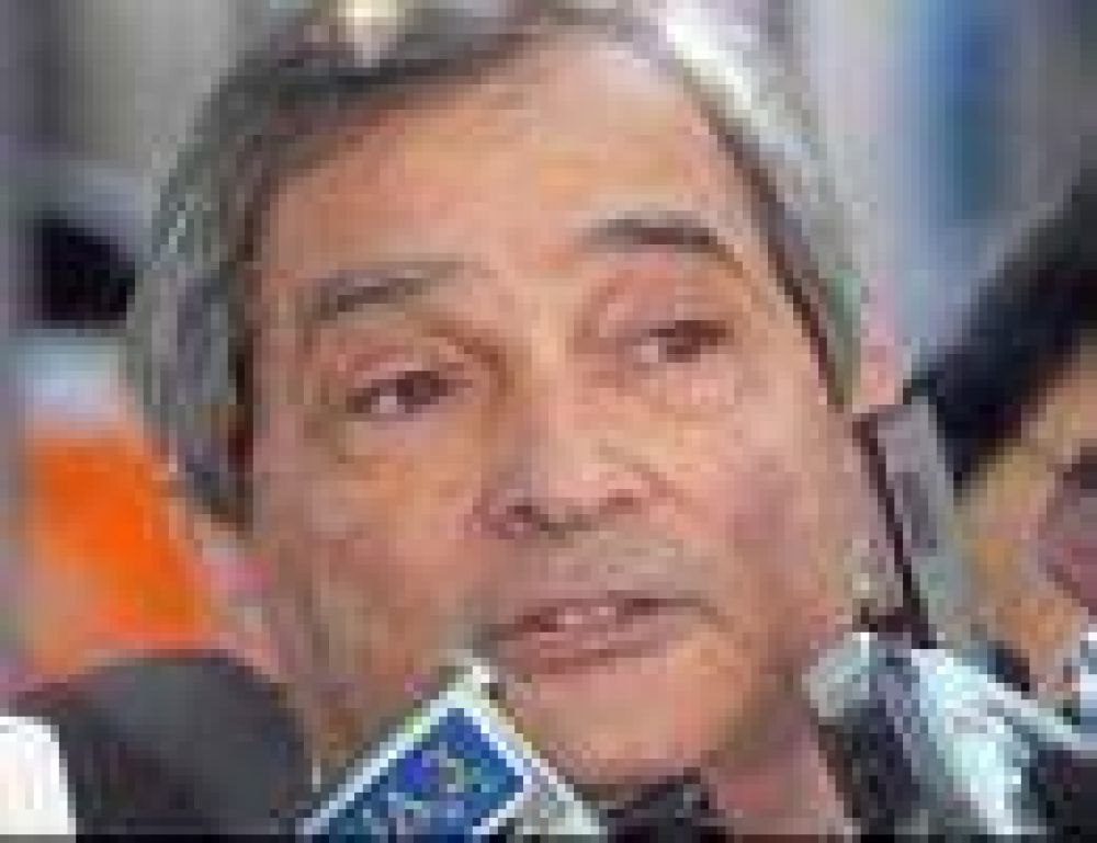 Una bater�a de informes contra Lemus