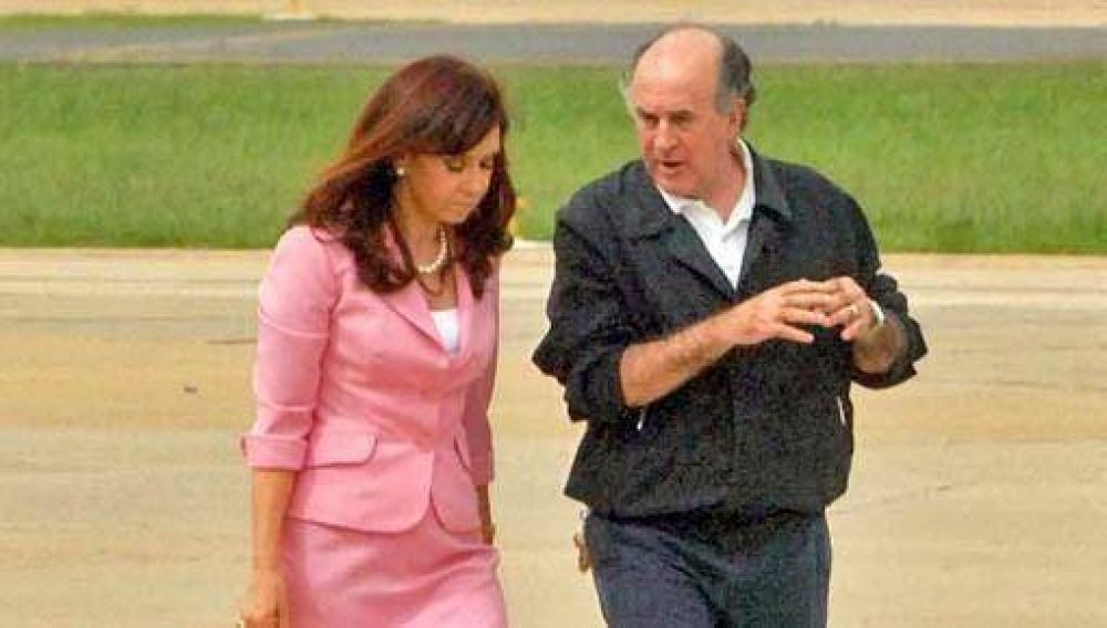 Cristina reaparece en p�blico en C�rdoba, hoy en un acto en Renault (expectativas por definiciones)