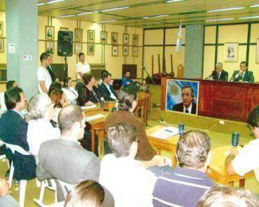 Proponen que la avenida Defensa se llame N�stor Kirchner