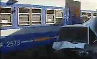 Tren arroll� a una camioneta en La Paternal: hay dos heridos