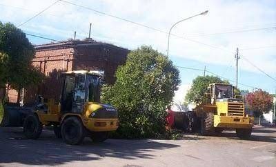 La Municipalidad demoli� una casa abandonada "por motivos de seguridad"