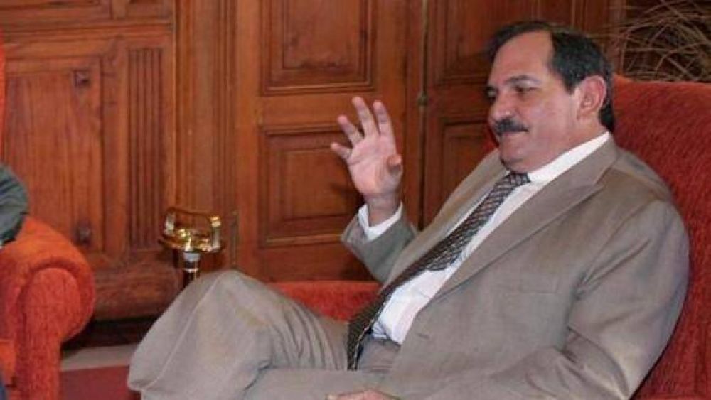 Los estatales cobrar�n dos sueldos y el aguinaldo juntos