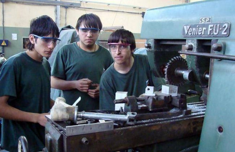 Escuela marplatense ayuda a discapacitados