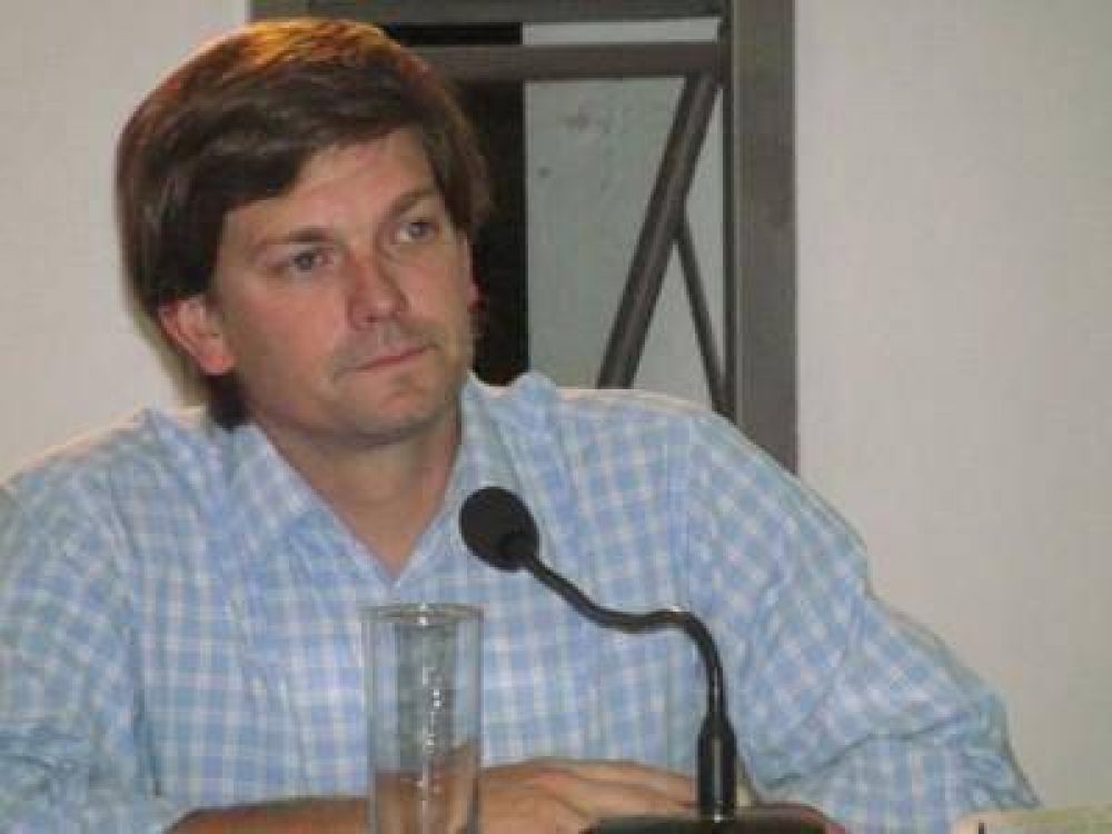 Genoud, pide que se d� uso a terrenos del predio industrial